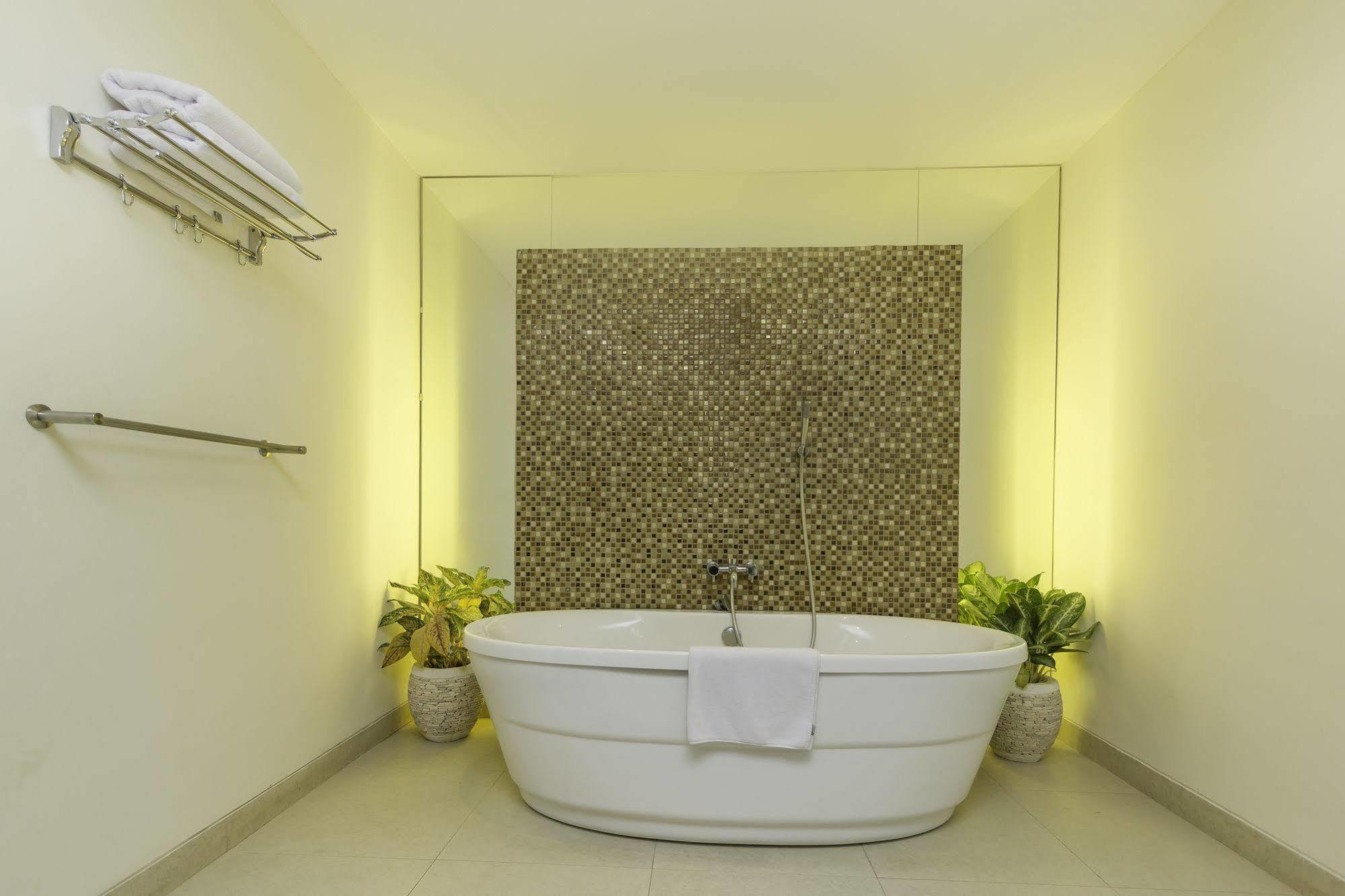 Villa Cascade เซมินยัค ภายนอก รูปภาพ